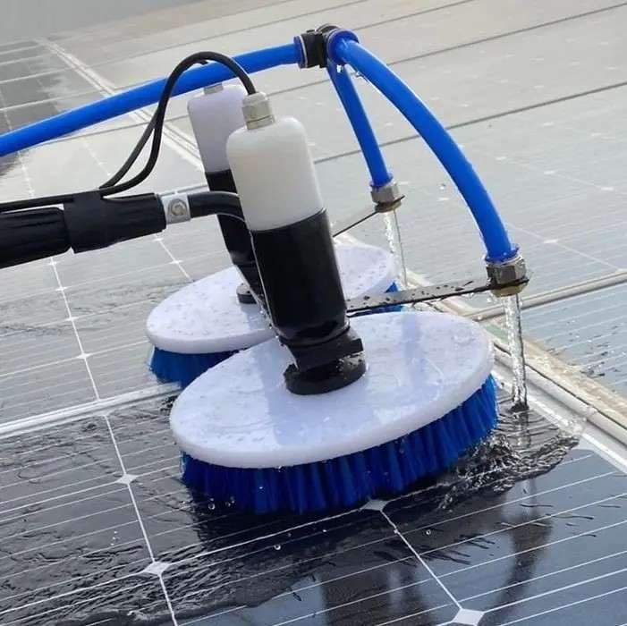 Motorised solar cleaning system